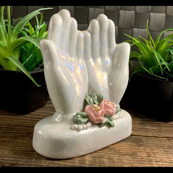 Vintage Ceramic Porcelain Hands Figurine Cottagecore - Picture 2 of 9